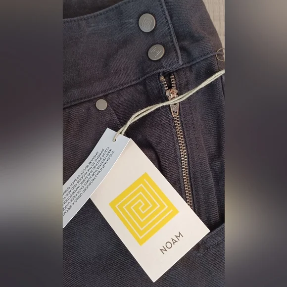 NWT NOAM Women's Hardy pants, Size 30 in black - Picture 5 of 6